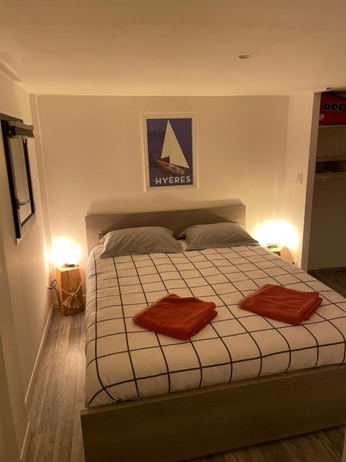 Tiny House Sur La Cote D'Azur Villa Hyeres Exterior photo